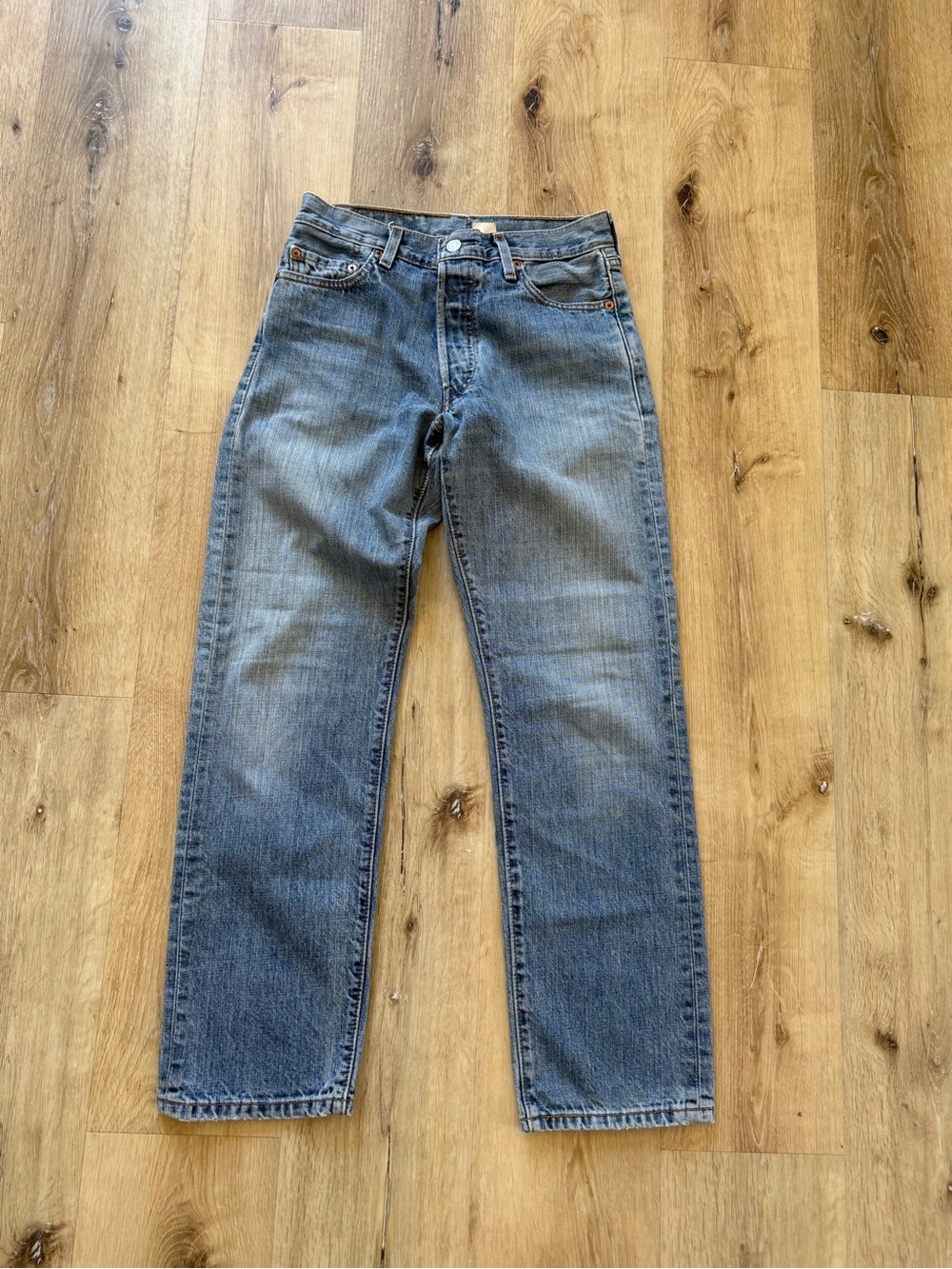 Vintage 501 29W 28L Levi's Faded 100% Cotton Denim Relaxed Fit High Rise Jeans